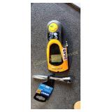 STUD FINDER & RELEASE RATCHET