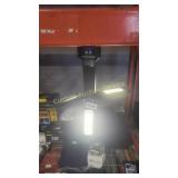 MAGNETIC LIGHT