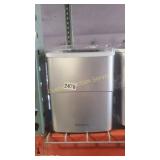 INSIGNIA ICEMAKER