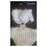 SMALL WOMAN BATHING SUIT