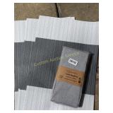 TABLE CLOTHS AND CLOTH NAPKINS