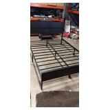 QUEEN SIZE BED FRAME