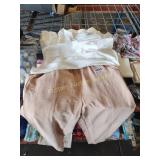 WOMAN LARGE PANT AND SHIRT