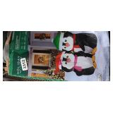 4FT HUGGING PENGUINS