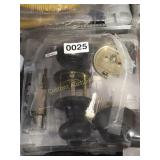 DEADBOLT AND DOOR KNOB WITH KEYS