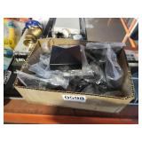BOX OF 2' PYRAMID TOP BLACK