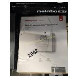NON PROGRAMMABLE THERMOSTAT
