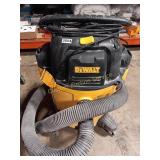 DEWALT SHOP VAC