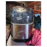 INSIGNIA ICE MAKER AS IS