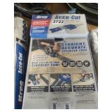 CIRCULAR SAW TRACK GUIGE
