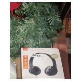 STEREO HEADPHONES
