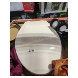 TOILET SEAT