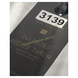 OVERSIZED RUCHED THROW BLANKET