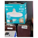 4 BOXS OF MISC BULBS