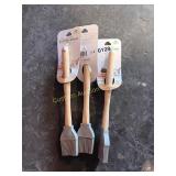 3 BASTING BRUSHES
