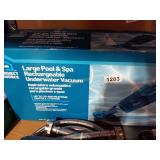 LARGE POOL  & SPA RECHARGEABLE UNDERWATER VACUUM