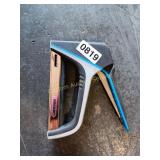 STAPLE GUN