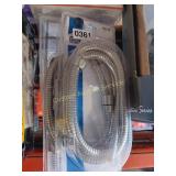 2 SHOWERHEAD HOSES