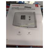 NON PROGRAMMABLE THERMOSTAT