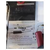 UNIVERSAL 65W LAPTOP CHARGER