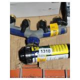 4 WAY HOSE CONNECTOR AND POP UP SPRINKLER