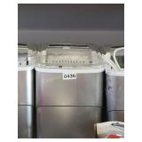 INSIGNIA ICE MAKER
