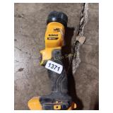 DEWALT 20V FLASHLIGHT NO BATTERY