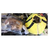 SOFT PET COLLAR & TOY
