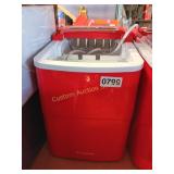 ICE MAKER