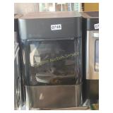 NUGGET ICE MAKER