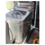 INSIGNIA ICE MAKER