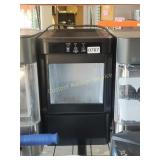 NUGGET ICE MAKER