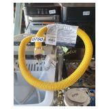 GAS CONNECTOR