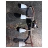 4 BULB LIGHT FIXTURE