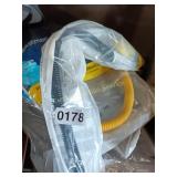 GAS CONNECTORS