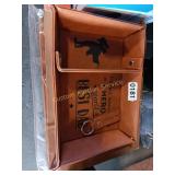 2 DESK ORGANIZERS