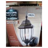 WALL LANTERN