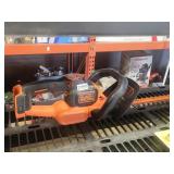 BLACK AND DECKER HEDGE TRIMMER NO BATTERY OR