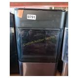 NUGGET ICE MAKER