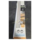 18" LIGHT FIXTURE