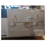 2 LIGHT VANITY BAR FITTER