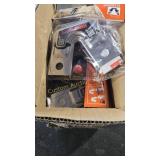 BOX OF TRESTLE BASKETS