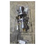 KEYED DOOR KNOB WITH KEYS