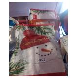 2 PKS OF DINNER HOLIDAY MATS