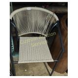 METAL/WICKER ARM CHAIR