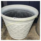 20' PLANTER POT