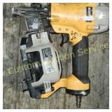 BOSTITICH COIL NAIL AIR GUN RETAIL $369