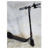 SEGWAY NINEBOT F35 KICK E-SCOOTER RETAIL $699