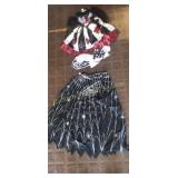 2 COSTUMES WOMENS  & GIRLS