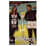 PLUG AND OUTLET COSTUME COUPLE ADULT